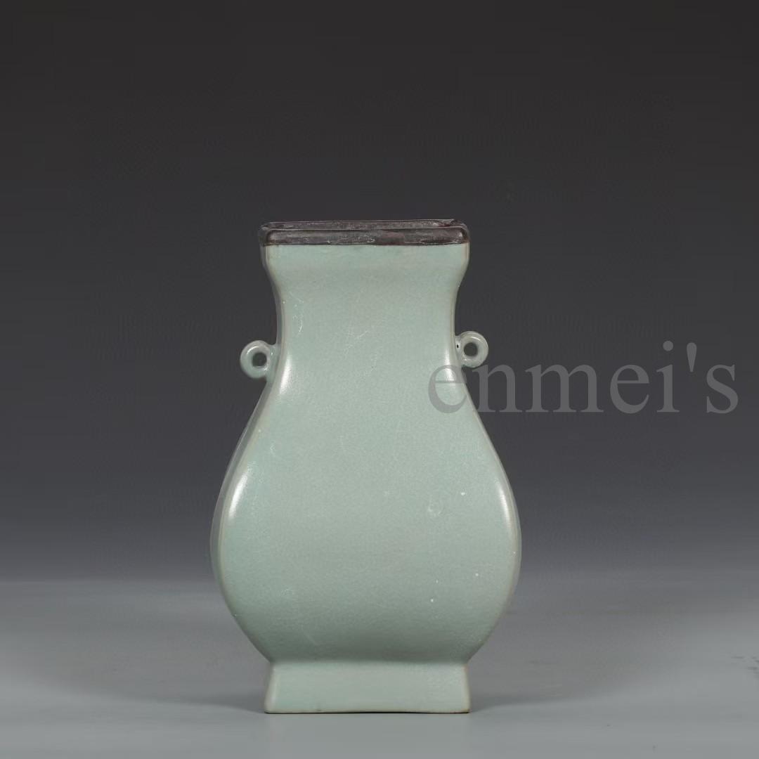 中国古美術・宋汝窯款天青釉銀口四方尊花瓶・工芸品・木箱付・文房具・風水開運・陶器