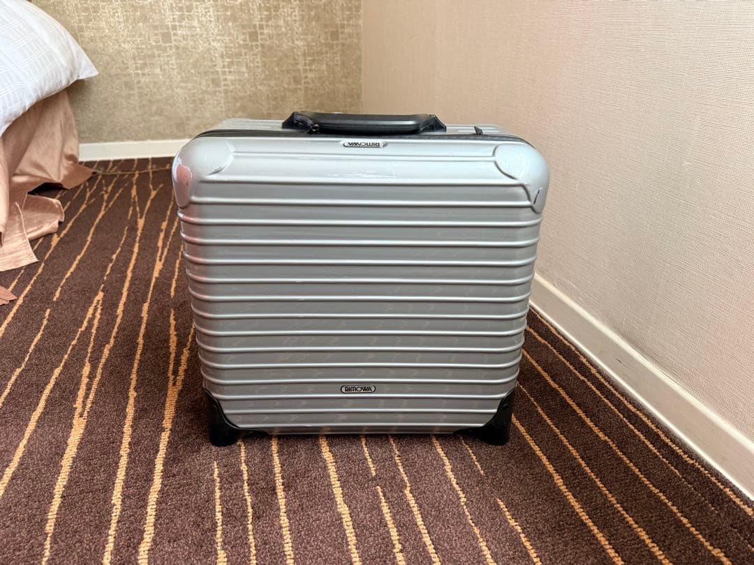 RIMOWA SALSA 2輪　23Lビジネストロリー
