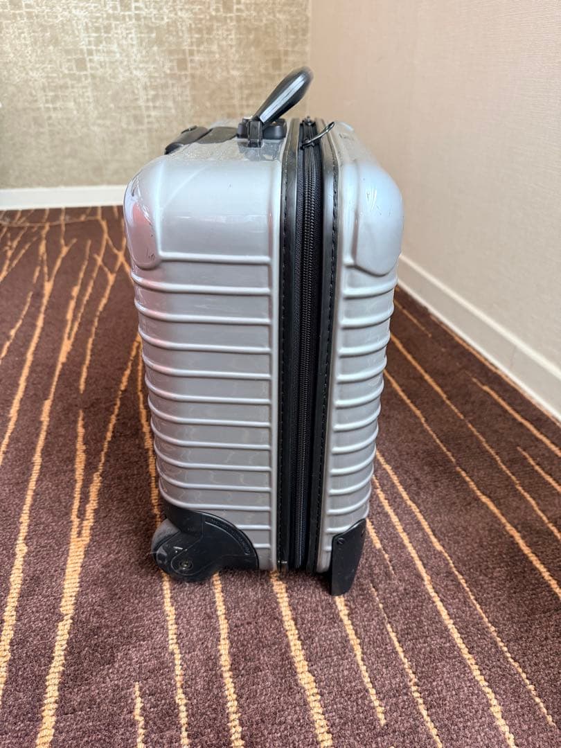 RIMOWA SALSA 2輪　23Lビジネストロリー