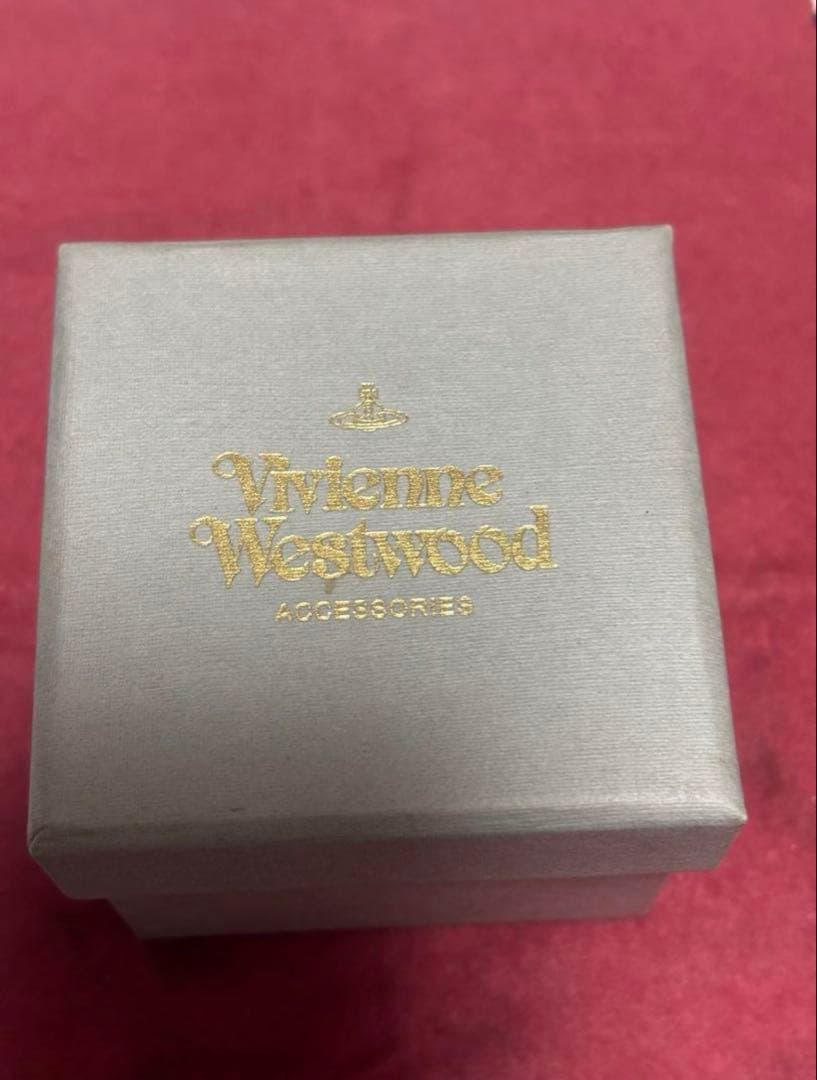 Vivienne Westwood シルバーアーマーリング