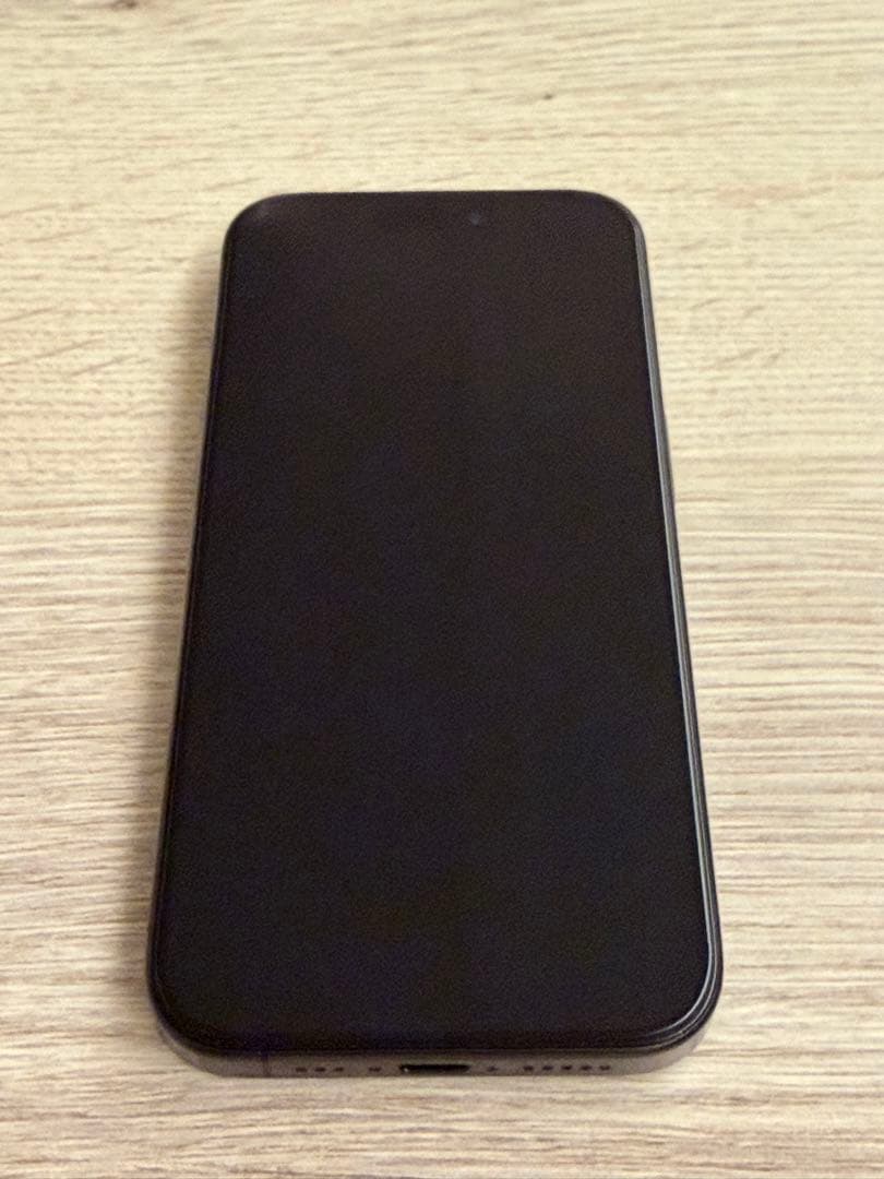 iPhone 15 Pro 256GB SIMフリー　ケース付き