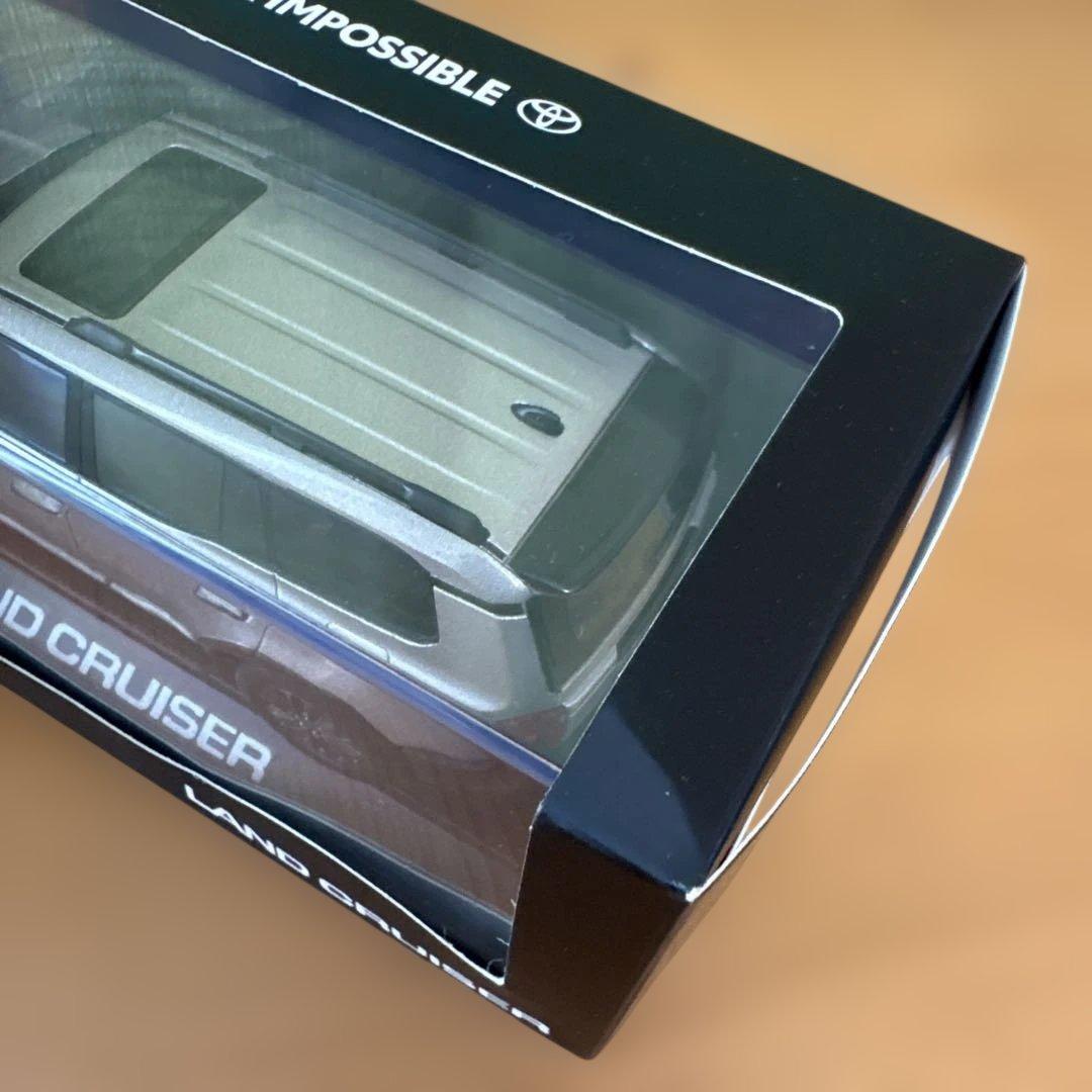 【送料込】 ランドクルーザー 250 シルバー 1/30 ミニカー ランクル