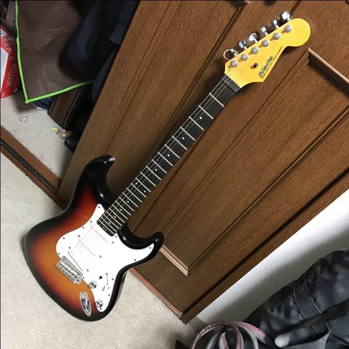 Brade社のギター