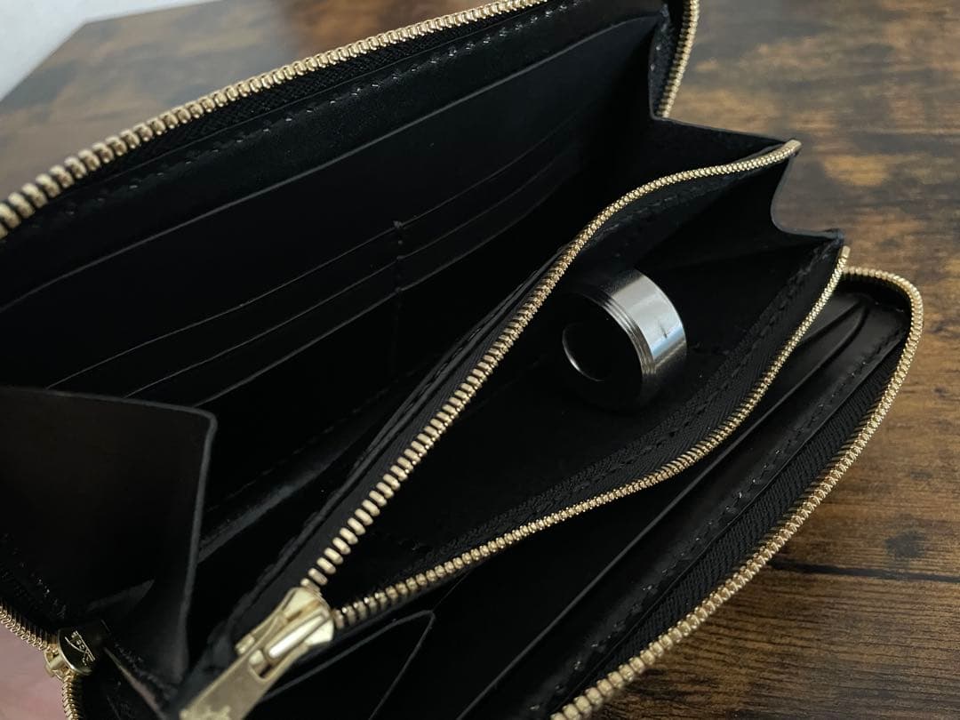 ラウンドファスナー 長財布