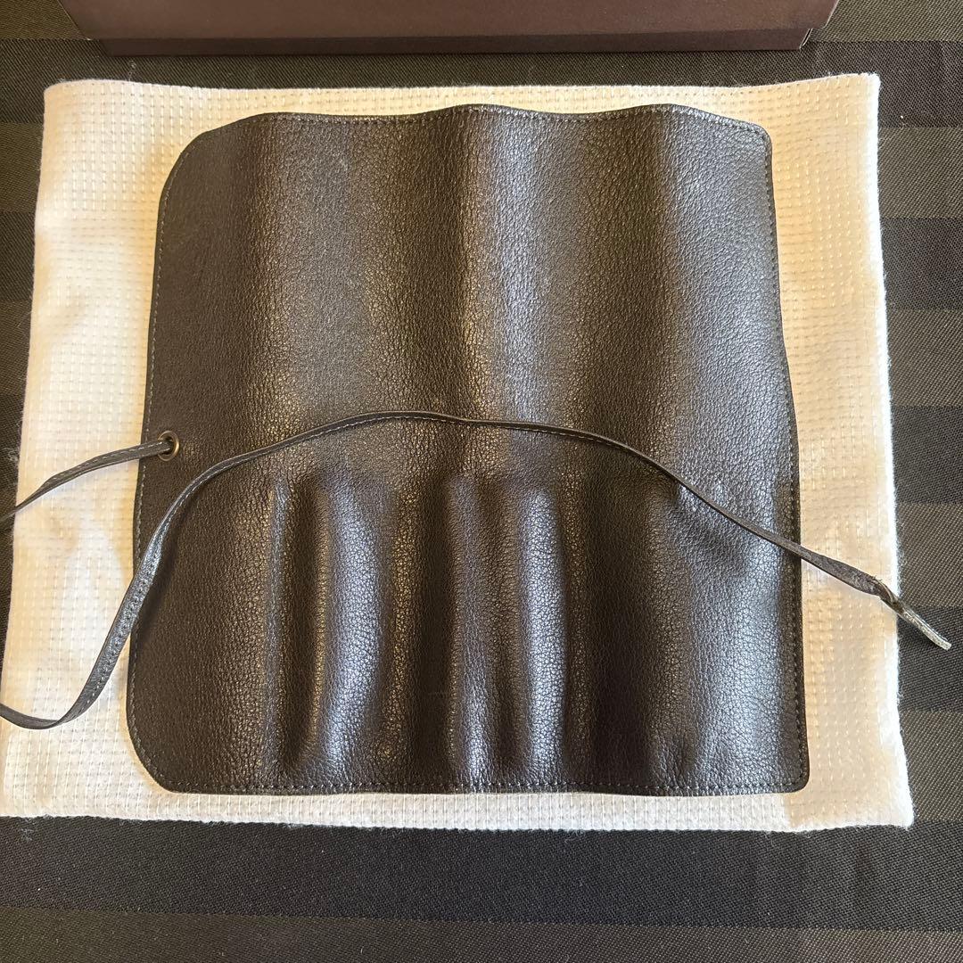 土屋鞄製作所トーンオイルヌメ ロールペンケース限定色 ナイトブラック