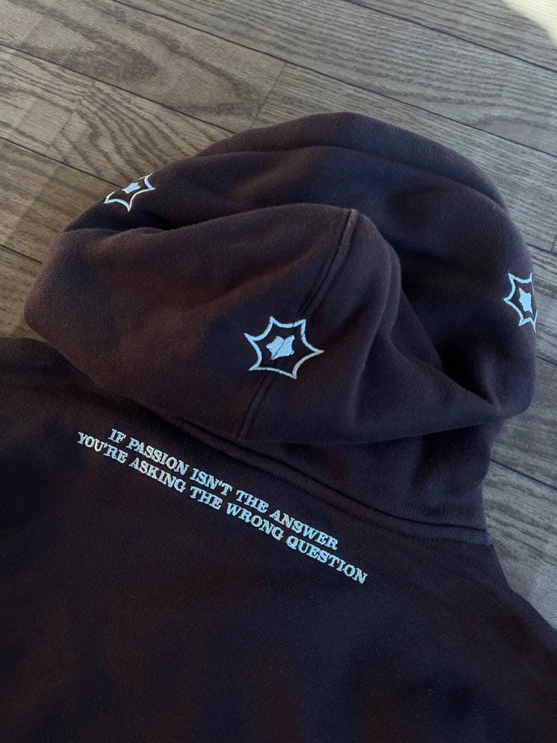 passion hoodie ほぼ新品未使用品