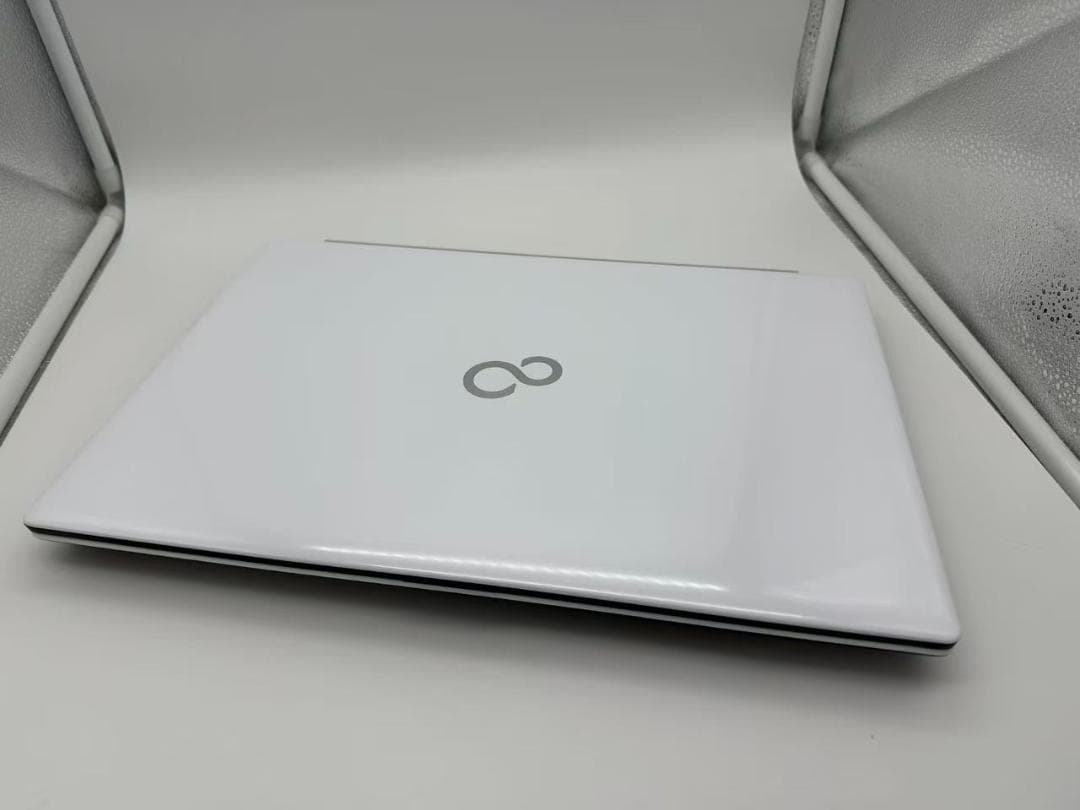 専用　富士通 FMVA30F1W　AMD Office付き