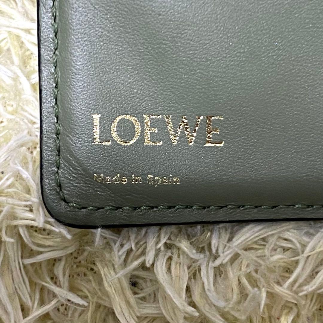 美品✨ LOEWE ロエベ 二つ折り財布 リピートアナグラム ラウンドファスナー
