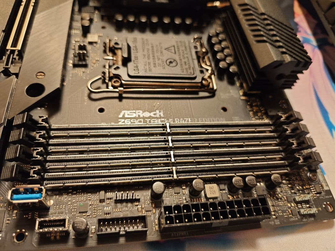 マザーボード Asrock Z690 taichi razer edition