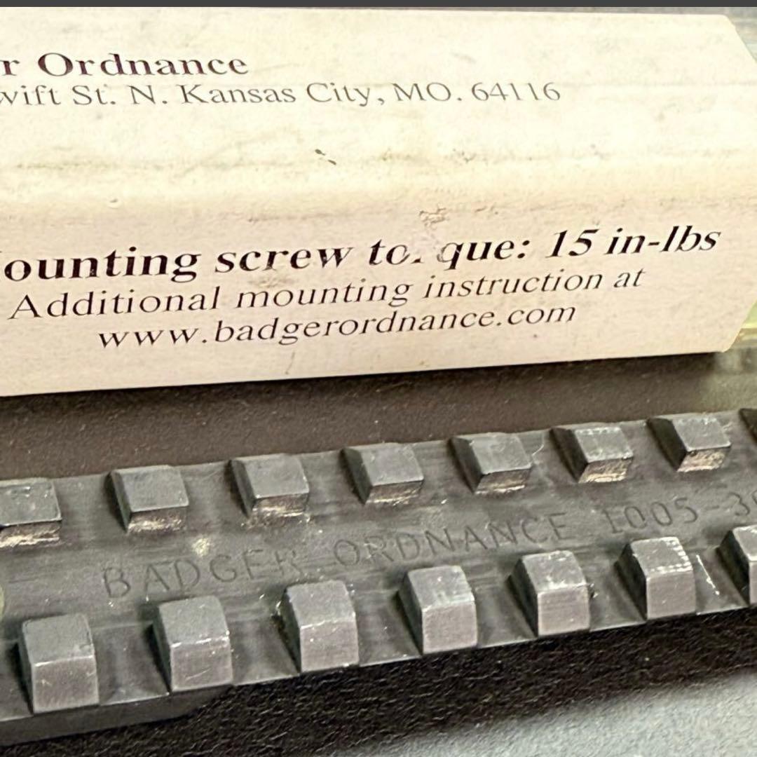 レミントンM40/M700 BADGER /バジャースコープマウントレール