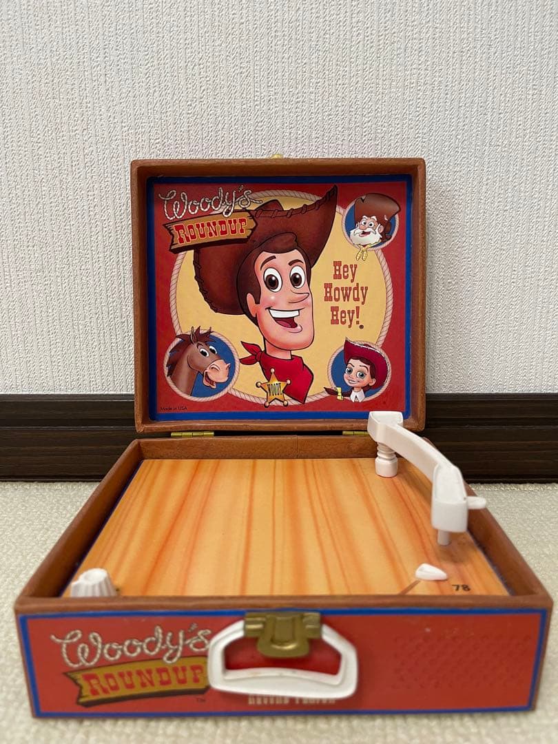 激レア　箱付き　トイストーリー　ラウンドアップ　レプリカ　レコードプレイヤー