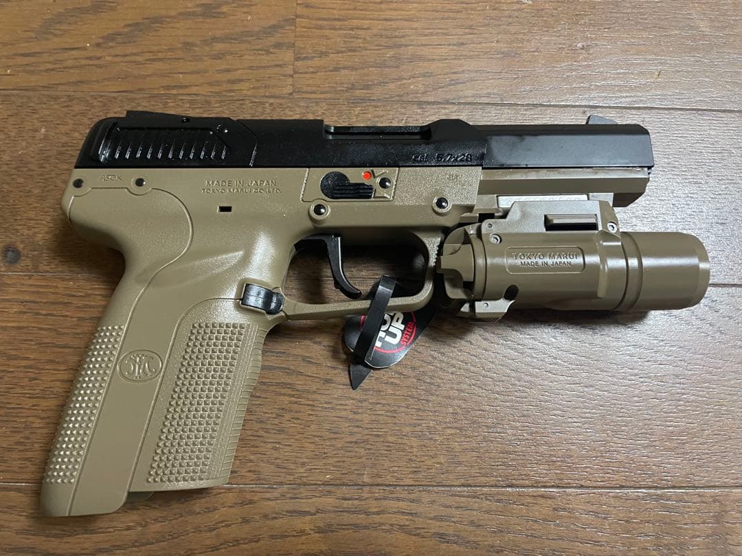 東京マルイFN5-7 BL FG FDE ガスブローバック　予備マグ