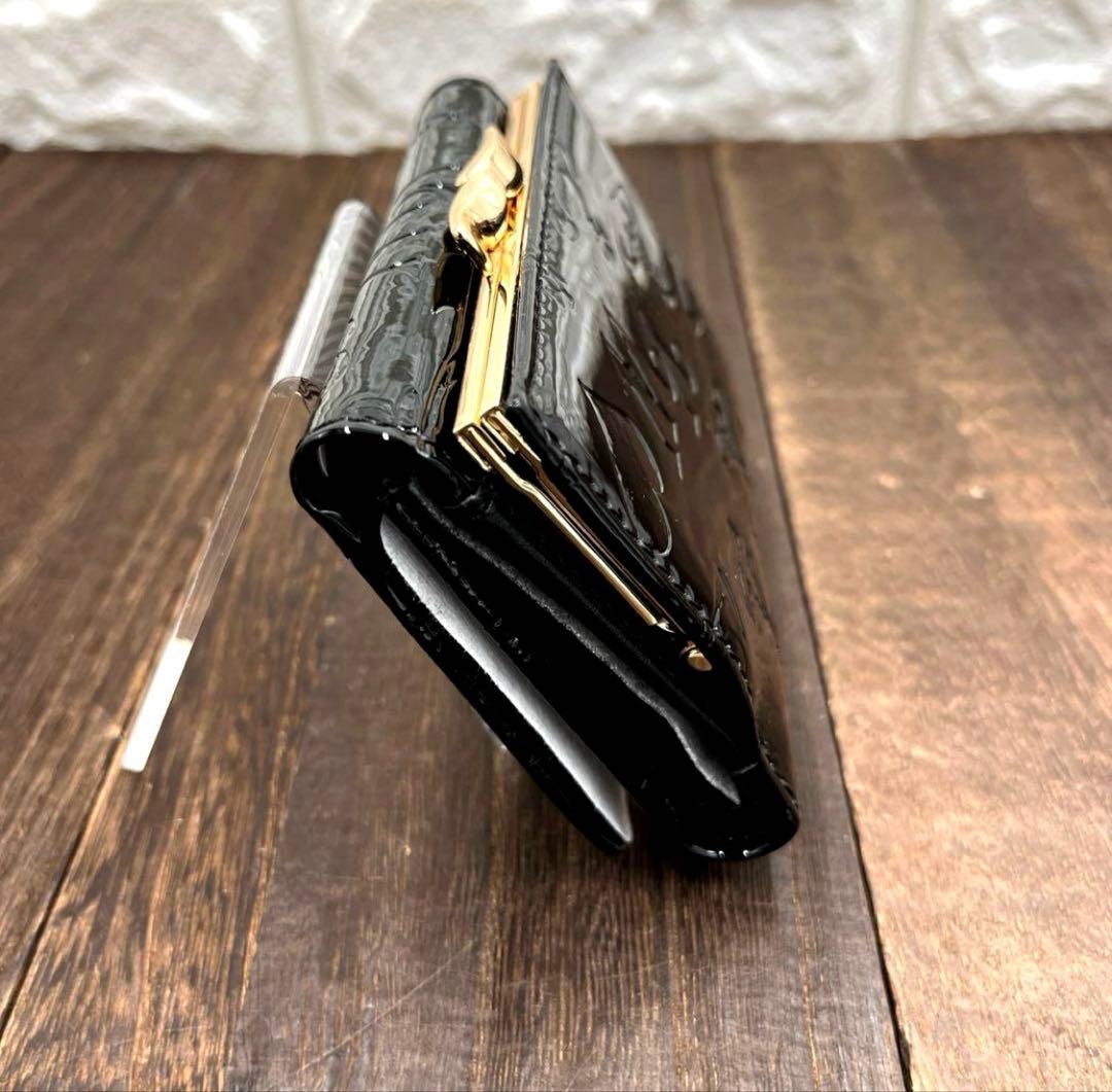 新品未使用　ヴィヴィアンウエストウッド 三つ折財布　黒　エナメル　がま口　⑥