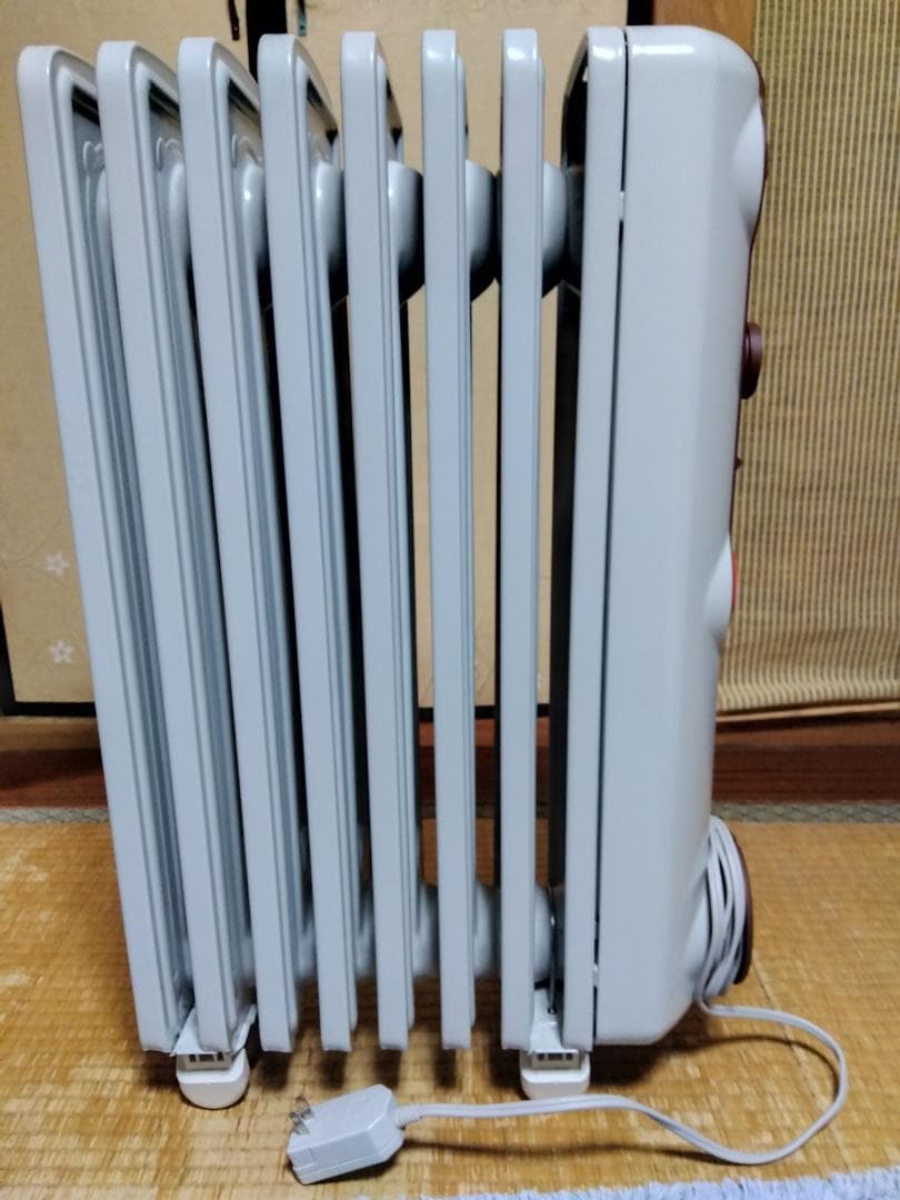 優しい熱　デロンギ・オイルヒーター