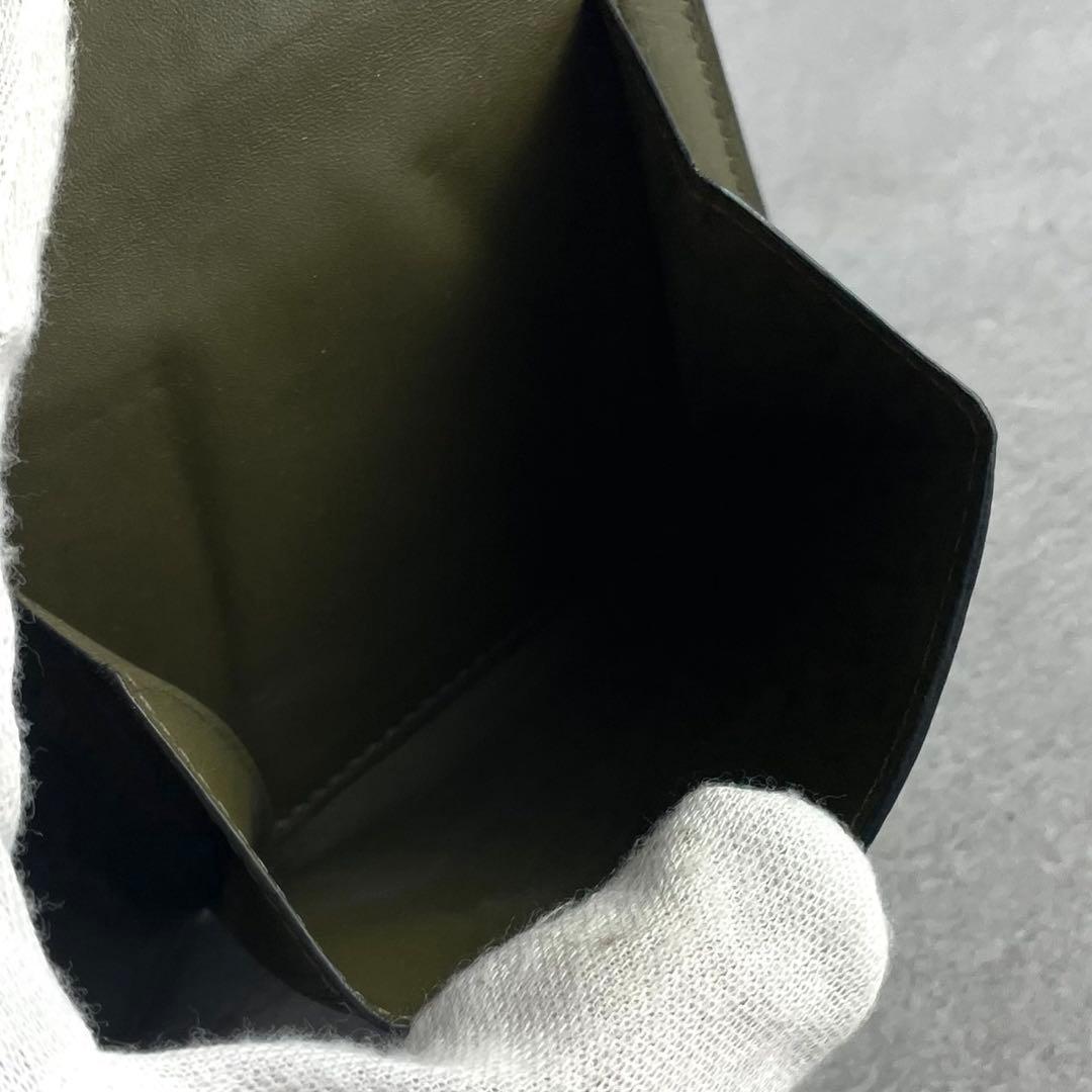 【美品】ロエべ 二つ折り財布 リピートアナグラム　レザー グリーン