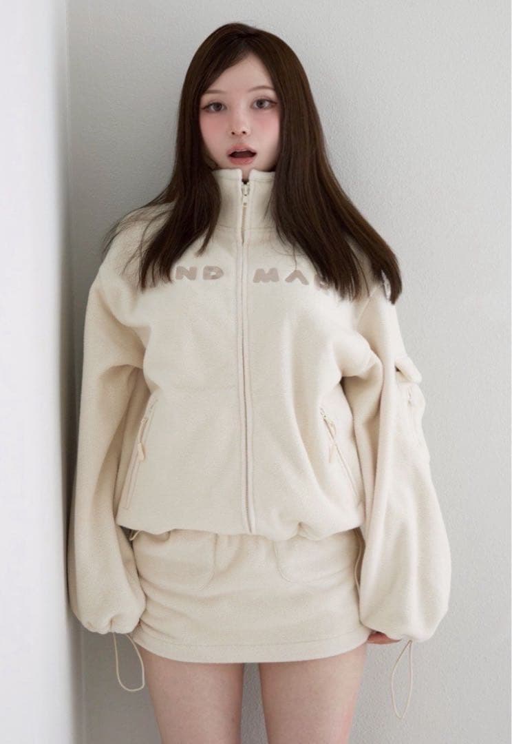 スカート Mary logo fleece skirt ivory andmary
