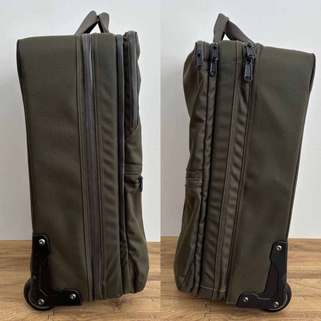 美品　ノースフェイス　シャトルローラー　キャリーバッグ　2輪　機内持込 ハンドル