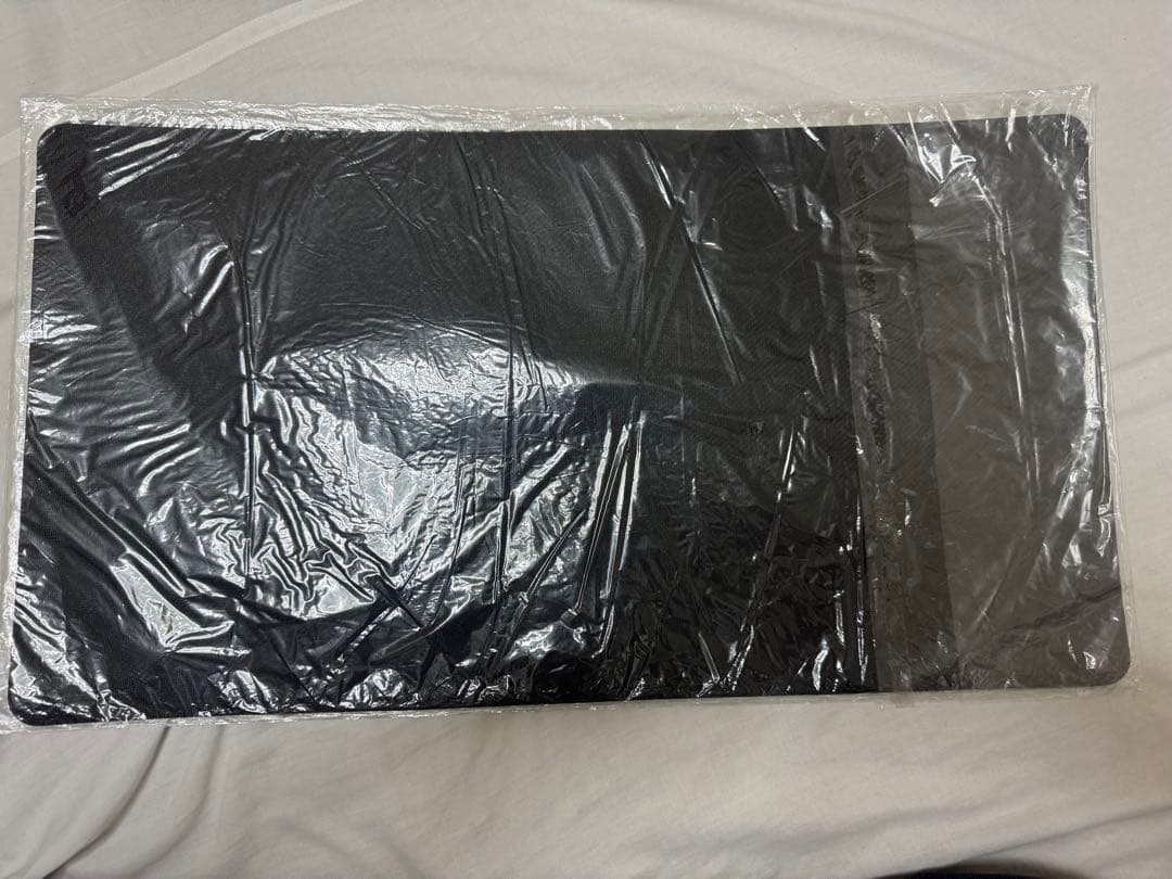 MTG【戦慄衆の将軍、リリアナ(天野喜孝）】限定プレイマット　1枚