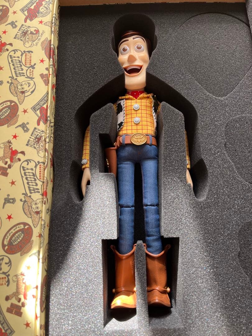 ウッディ トイ・ストーリー フィギュア