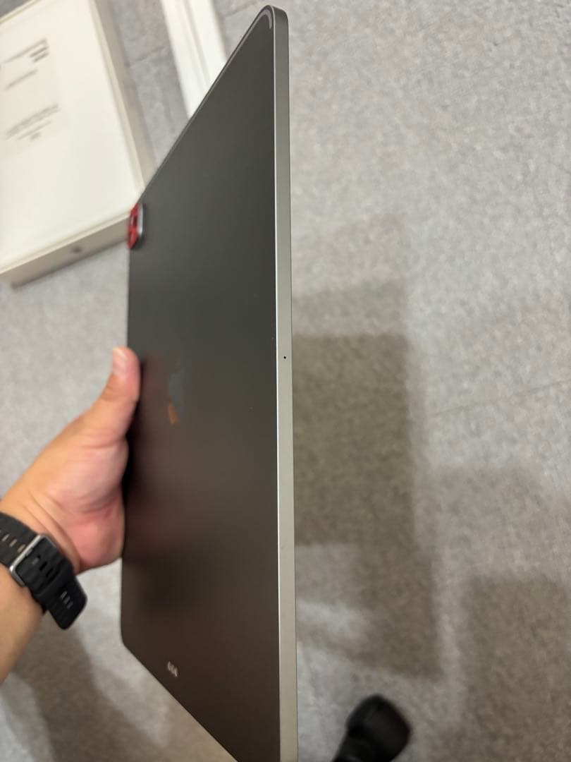 く*ん様 【美品】iPad Pro12.9 256GB （第6世代）Wi-Fi＋