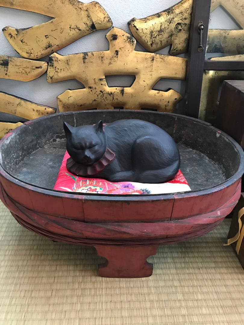 超希少 珍品 時代 骨董 猫 黒猫 眠り猫 置物 春画人形 枕絵 裏隠し 昭和