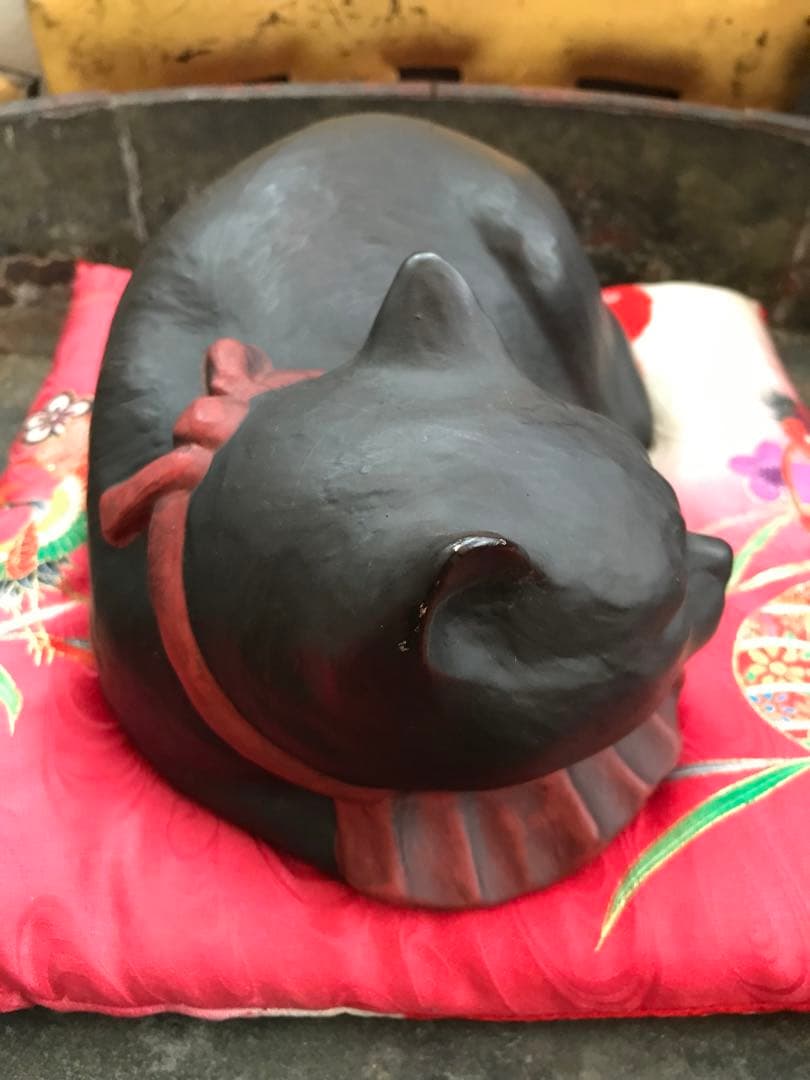 超希少 珍品 時代 骨董 猫 黒猫 眠り猫 置物 春画人形 枕絵 裏隠し 昭和