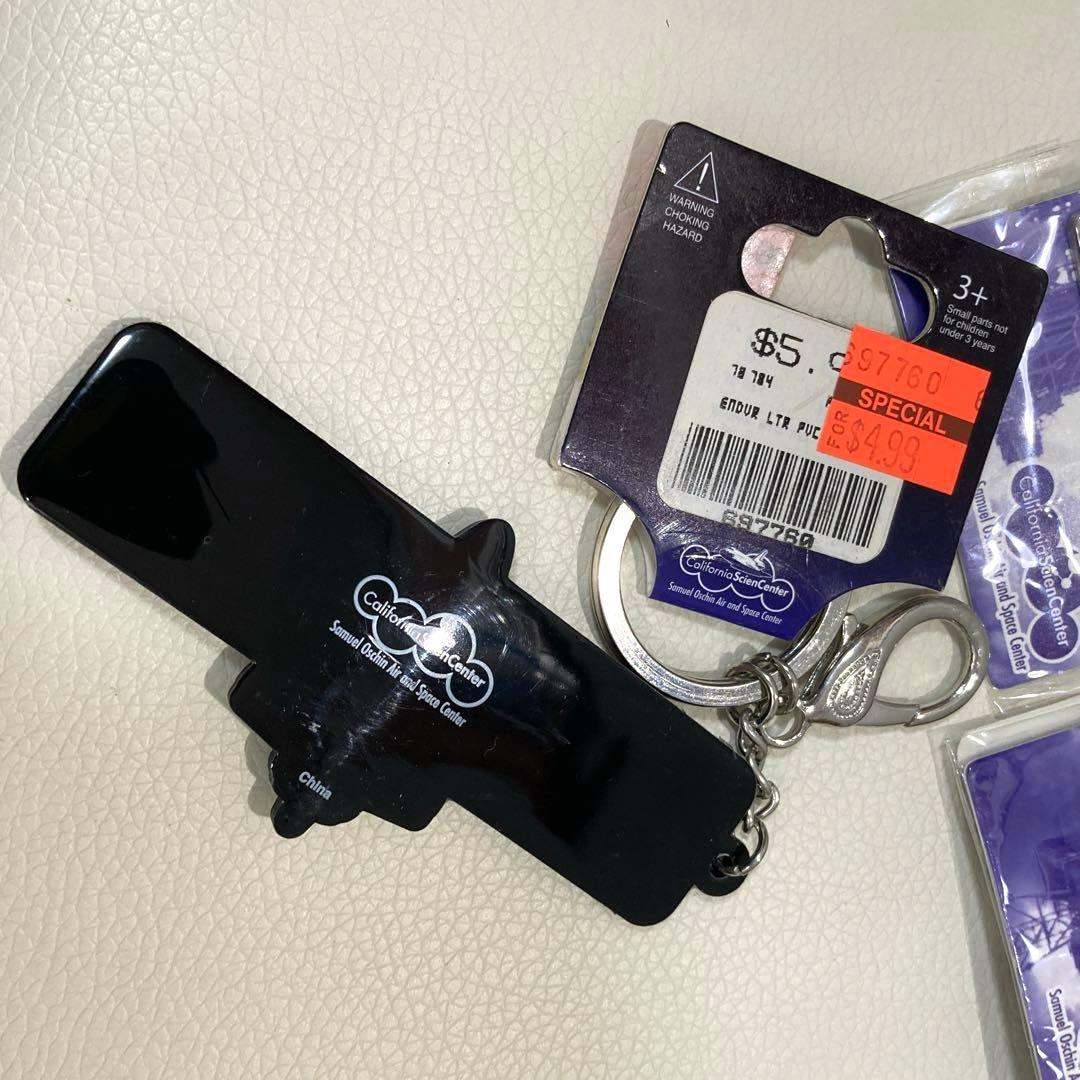 スペースシャトル エンデバー等のピンバッジ＆キーホルダーなど 10点まとめ売り