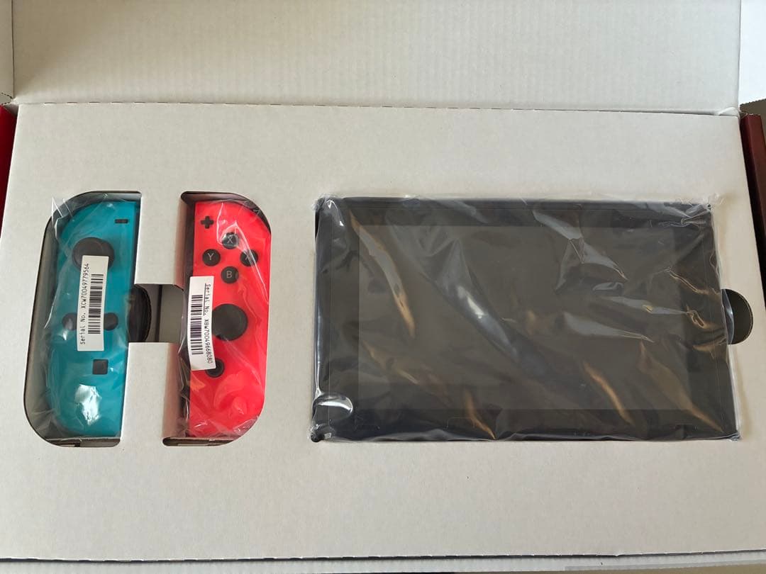 Nintendo Switch 本体 箱付き 動作品 ケース付属