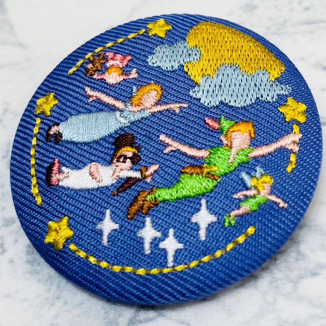 Disney 刺繍缶バッジ