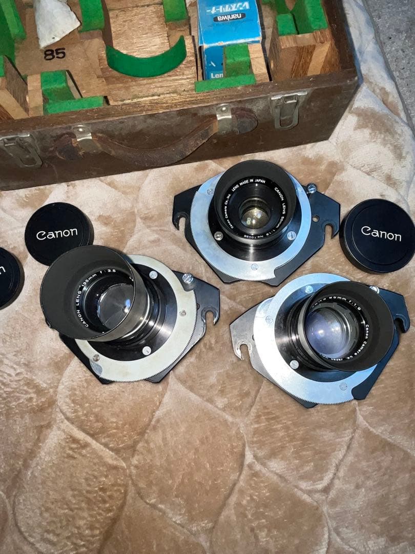 Canon 50mm ？レンズ 3本木製ケース付き