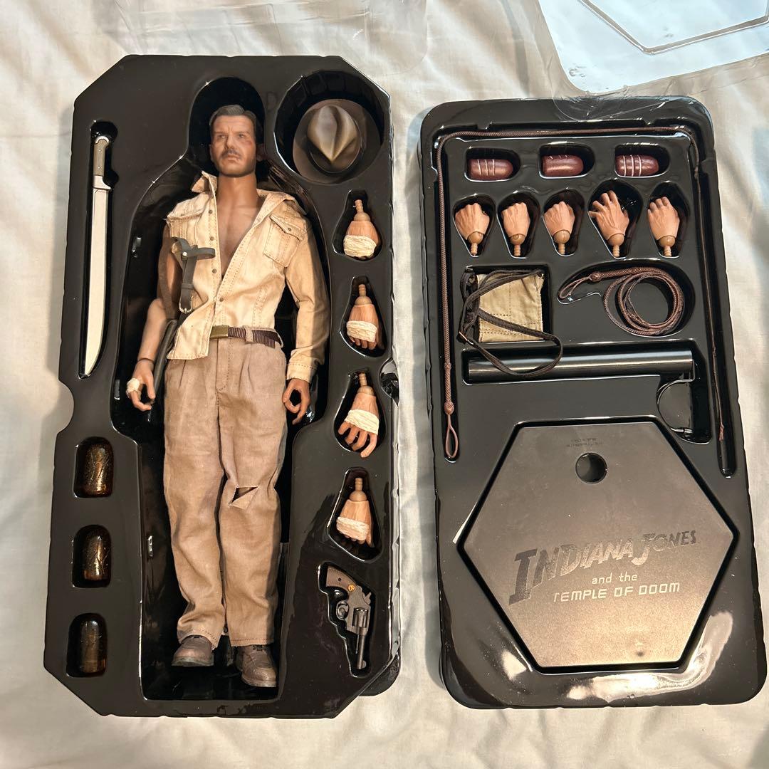 hiroshiサイドショウ　インディアナ・ジョーンズ フィギュア