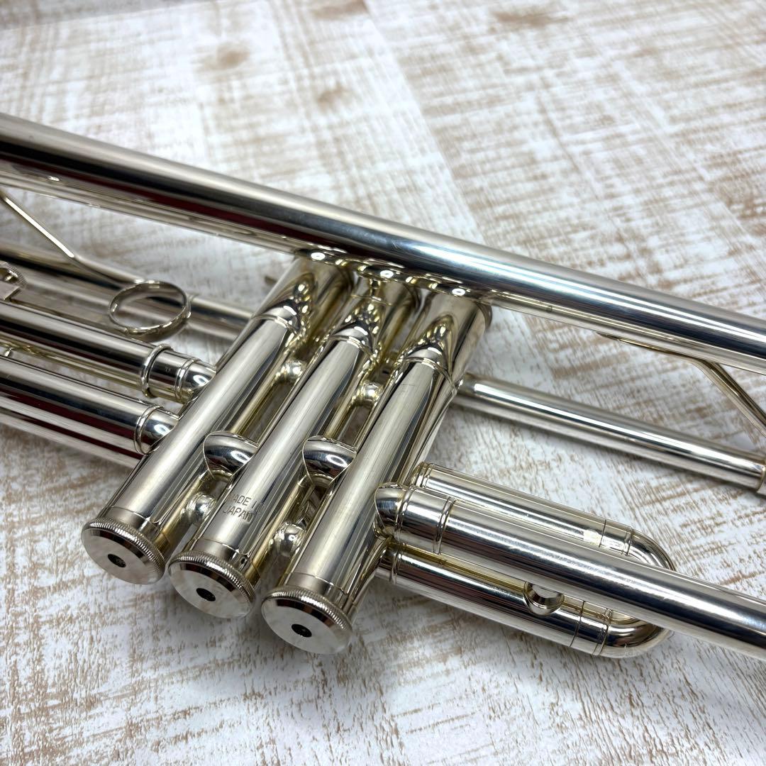 YamahaトランペットYTR-1335 純正ソフトケース、マウスピース付き