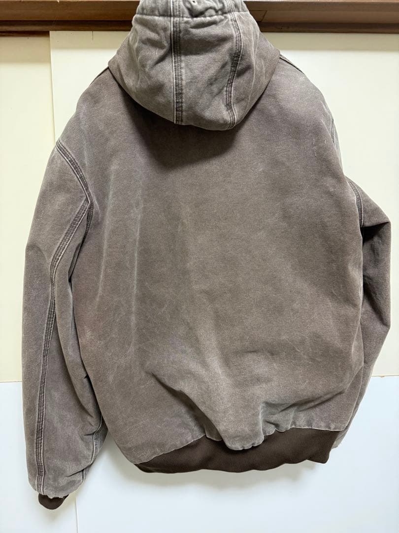 【人気】カーハートアクティブジャケット　ブラウン