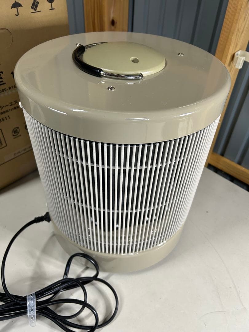 赤外線パネル、ヒーター　暖和室　1000型 ベージュ　美品