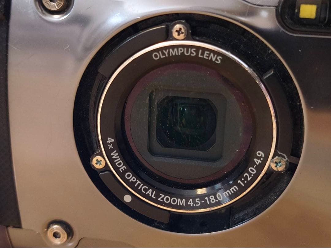 OLYMPUS　TOUGH　TG-1