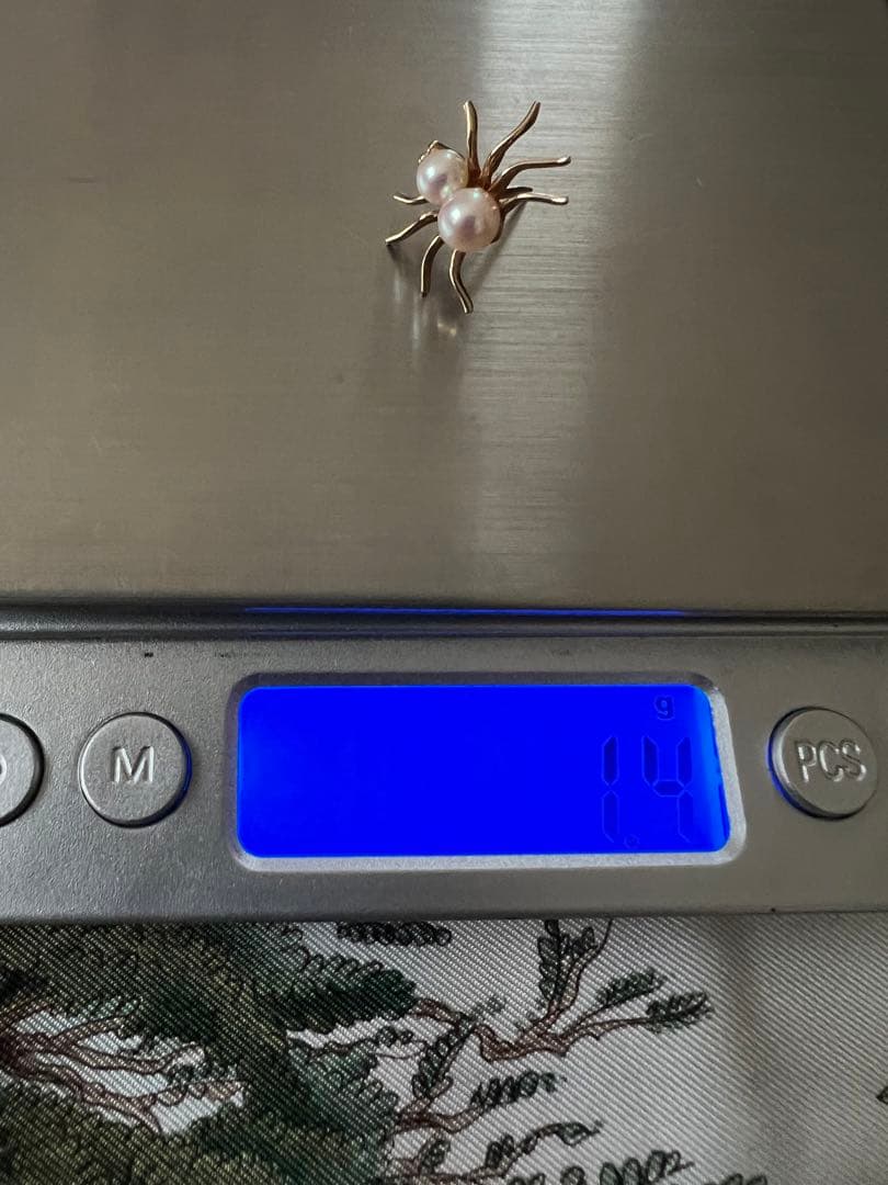 田崎真珠☆k14  蜘蛛　クモ☆ブローチ☆パール☆綺麗です