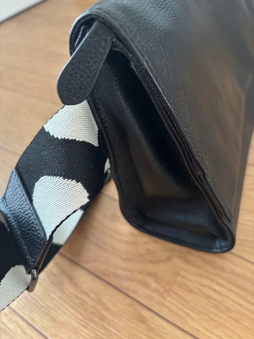 ear PAPILLONNER ワイドテープショルダーバッグ/ボディバッグ