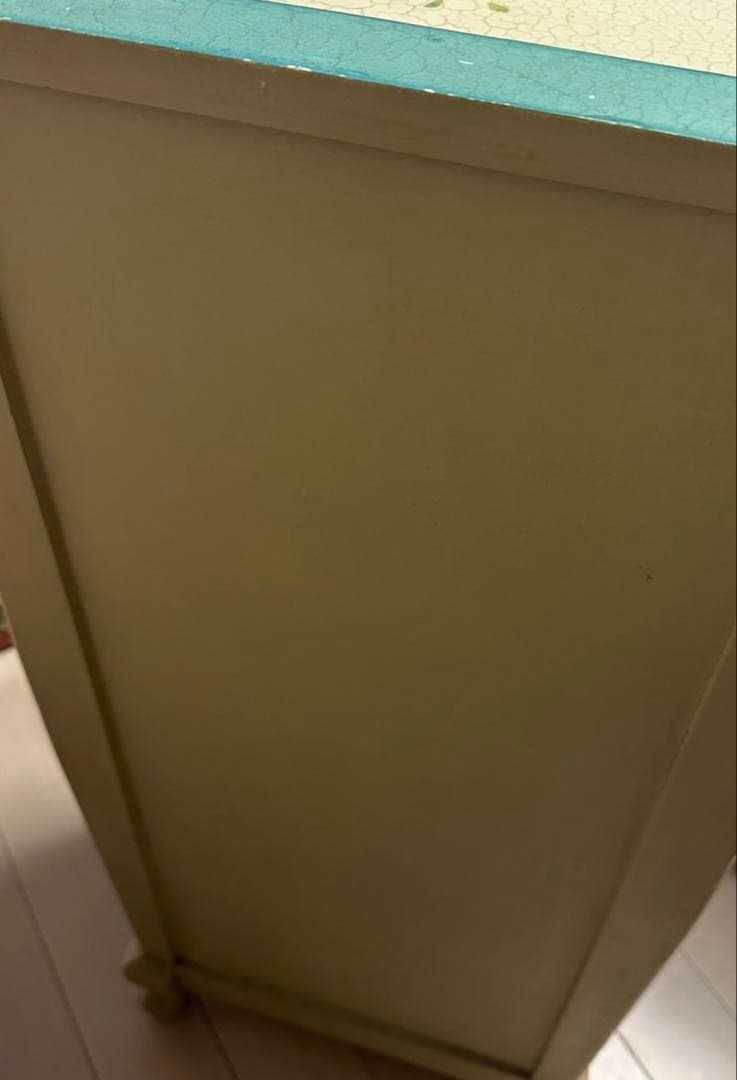 木製花柄キャビネット