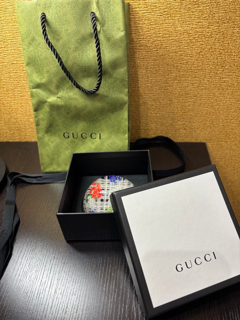 【希少】GUCCI 花柄 円形置物　ペーパーウエイト※非売品