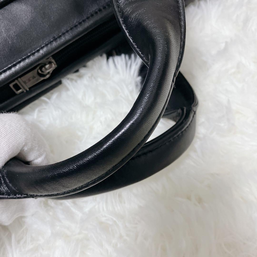 【超美品】TUMI カーフレザー大容量　ビジネスバッグ ブラック通勤　A4 PC