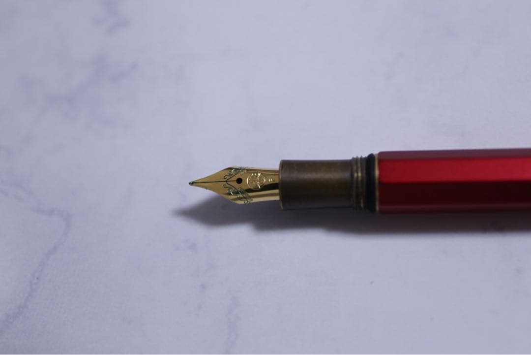 カヴェコスペシャル　レッド　万年筆　F