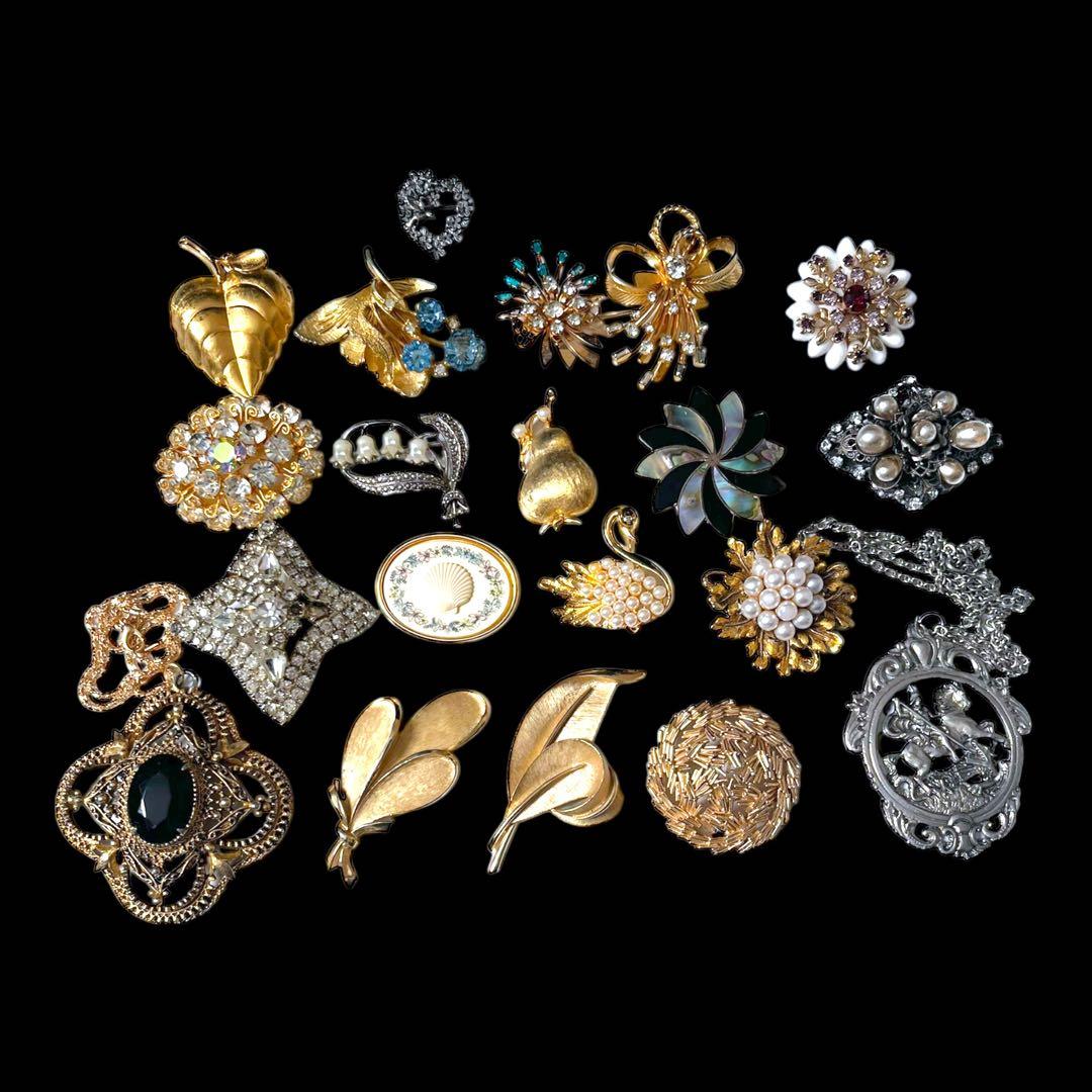 ☆2025年&2026年福袋☆ブラック&ゴールド系☆20点アクセサリーセット