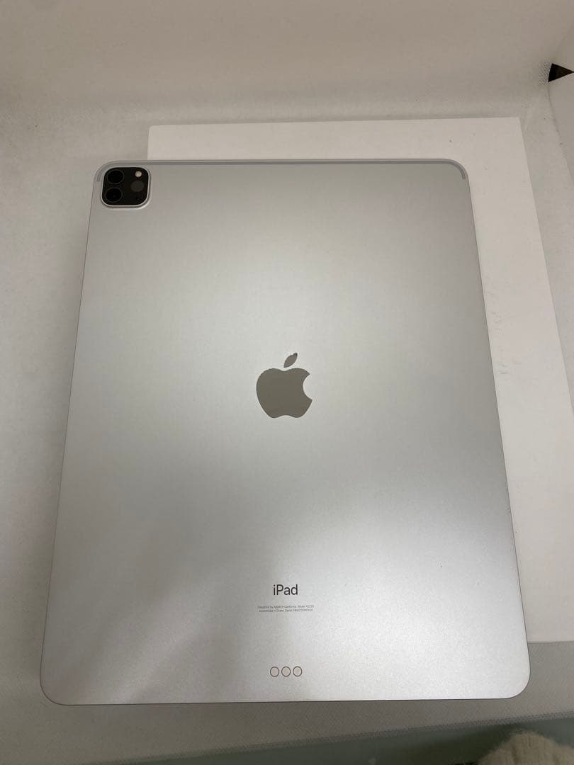 iPad Pro (12.9インチ) 第4世代 128GB XPV04