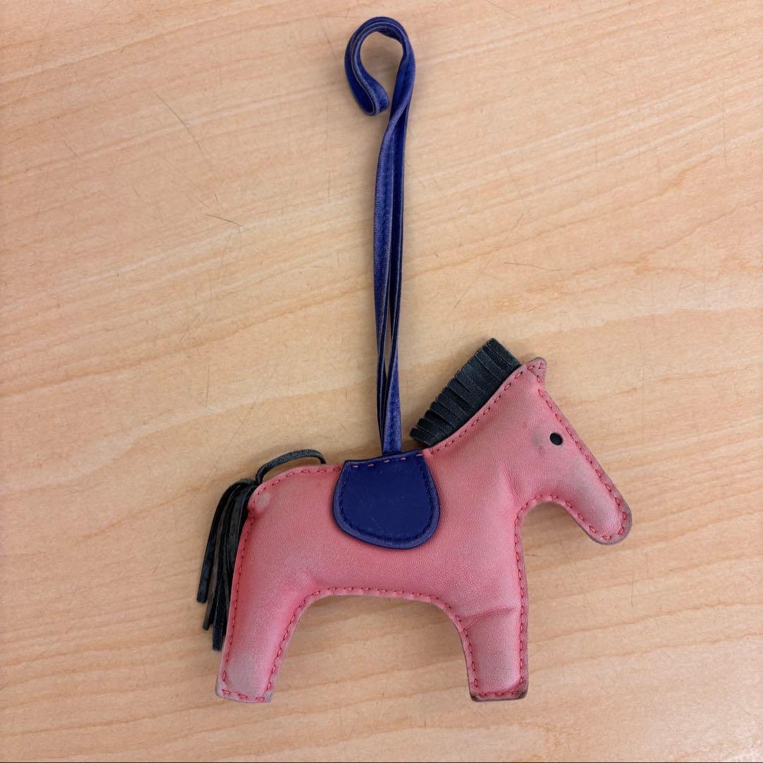 特別価格にて！HERMES エルメス ロデオチャーム ローズアザレ