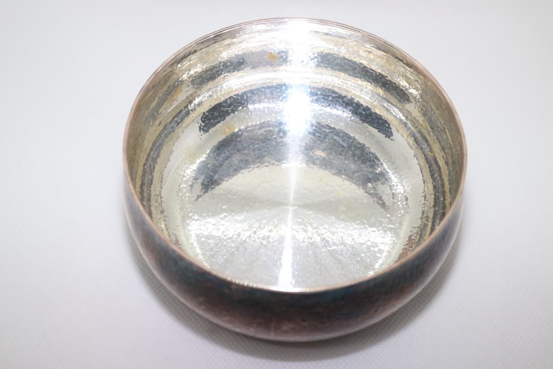 マリ様　純銀 鎚目 蓋付き 菓子器 茶道具 共箱有り 重量約185g