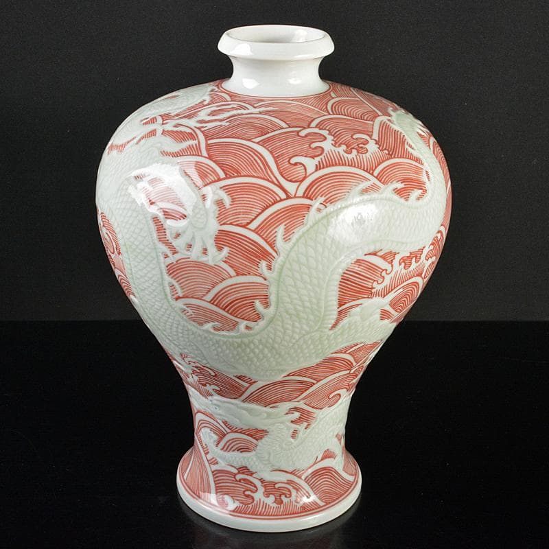 台湾　蔡曉芳　暁芳窯　赤絵龍波文　梅瓶　D　6086E