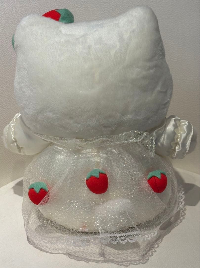 新品タグ付き 年代物 ハローキティ ぬいぐるみ いちご ドレス サンリオ