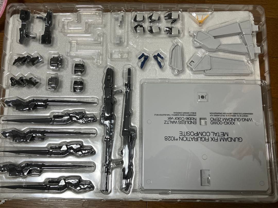 メタルコンポジット　ウイングガンダムゼロ（EW版） Noble Color