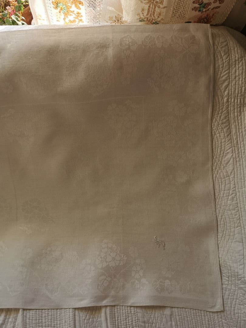 アンティーク ダマスク織 リネン 桜草 プリムラ 紫陽花風 イニシャル刺繍クロス