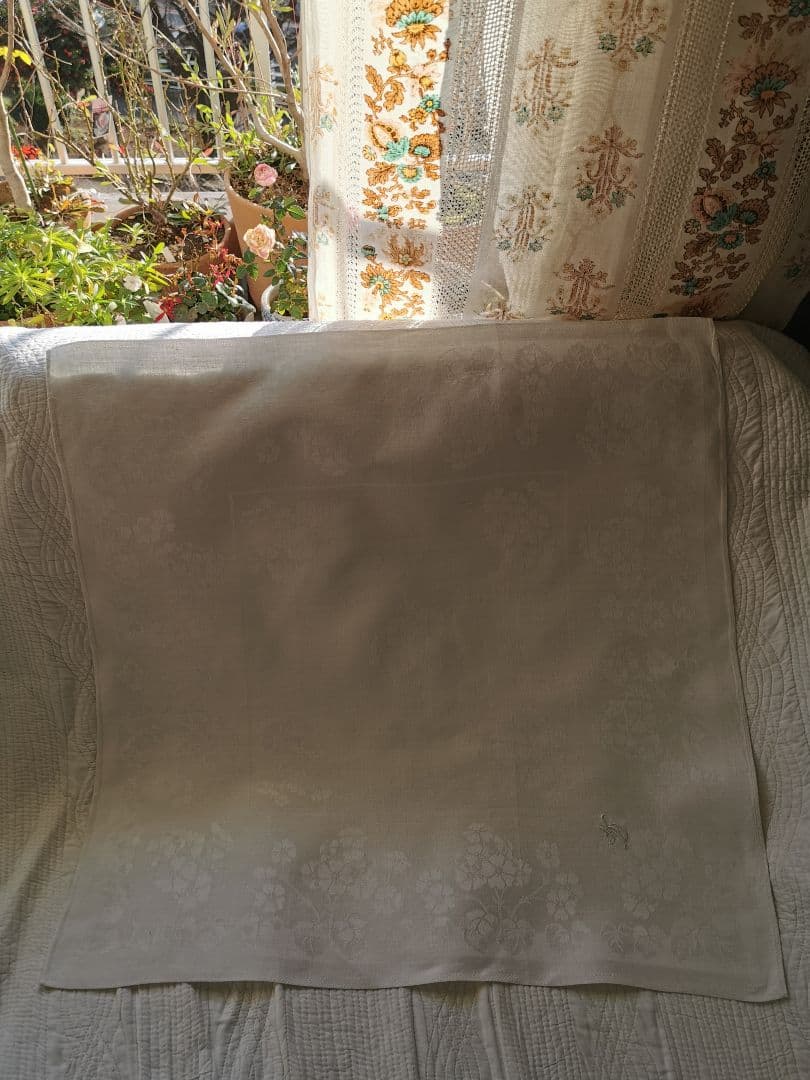 アンティーク ダマスク織 リネン 桜草 プリムラ 紫陽花風 イニシャル刺繍クロス